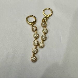 Elegant Gold Drop Earrings NWOT